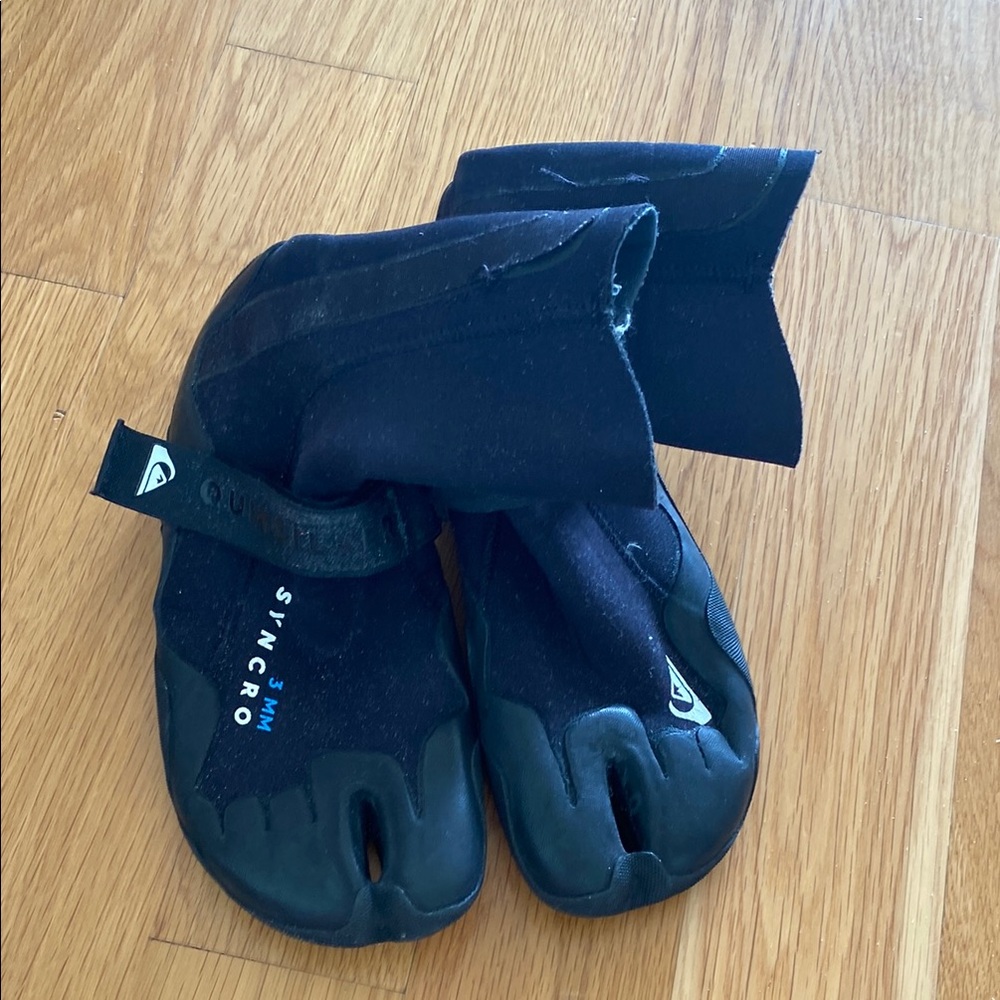 Quiksilver Kids 3mm wetsuit booties